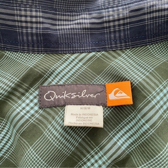QUIKSILVER Blue Plaid Short Sleeve Collared Shirt Men M Medium - Picture 4 of 6